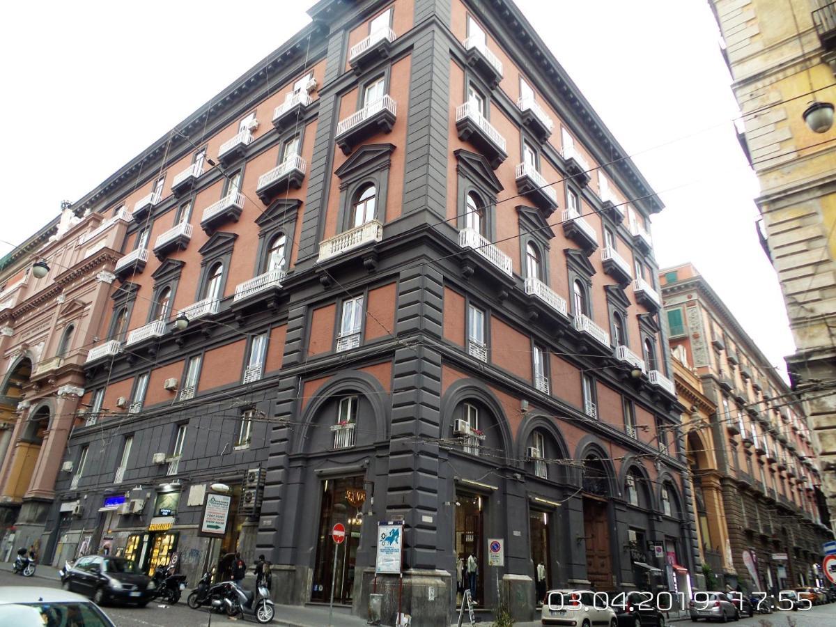 B&B Galleria Principe Di Napoli Eksteriør billede