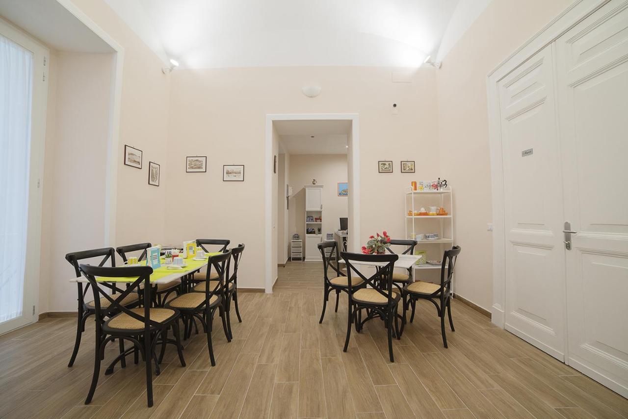 B&B Galleria Principe Di Napoli Eksteriør billede