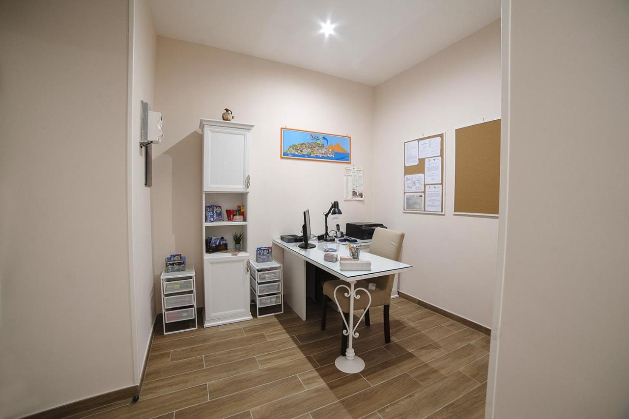 B&B Galleria Principe Di Napoli Eksteriør billede